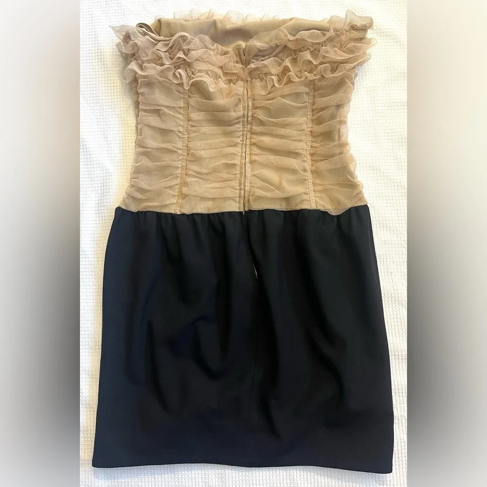 Elizabeth and James Elegant Black and Tan Strapless Wool Lace Mini Dress Size 6 - Picture 11 of 16
